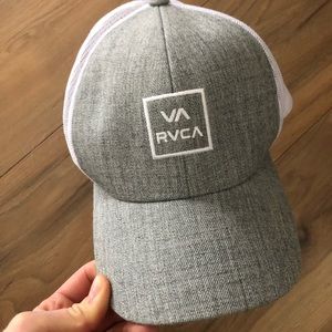 RVCA SnapBack